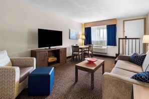 Suite, 1 King Bed, Non Smoking, Kitchenette (Oversized Room;with Sofabed)