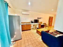 Fridge, coffee/tea maker, electric kettle