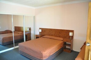 Standard Room, Non Smoking (Standard Queen)