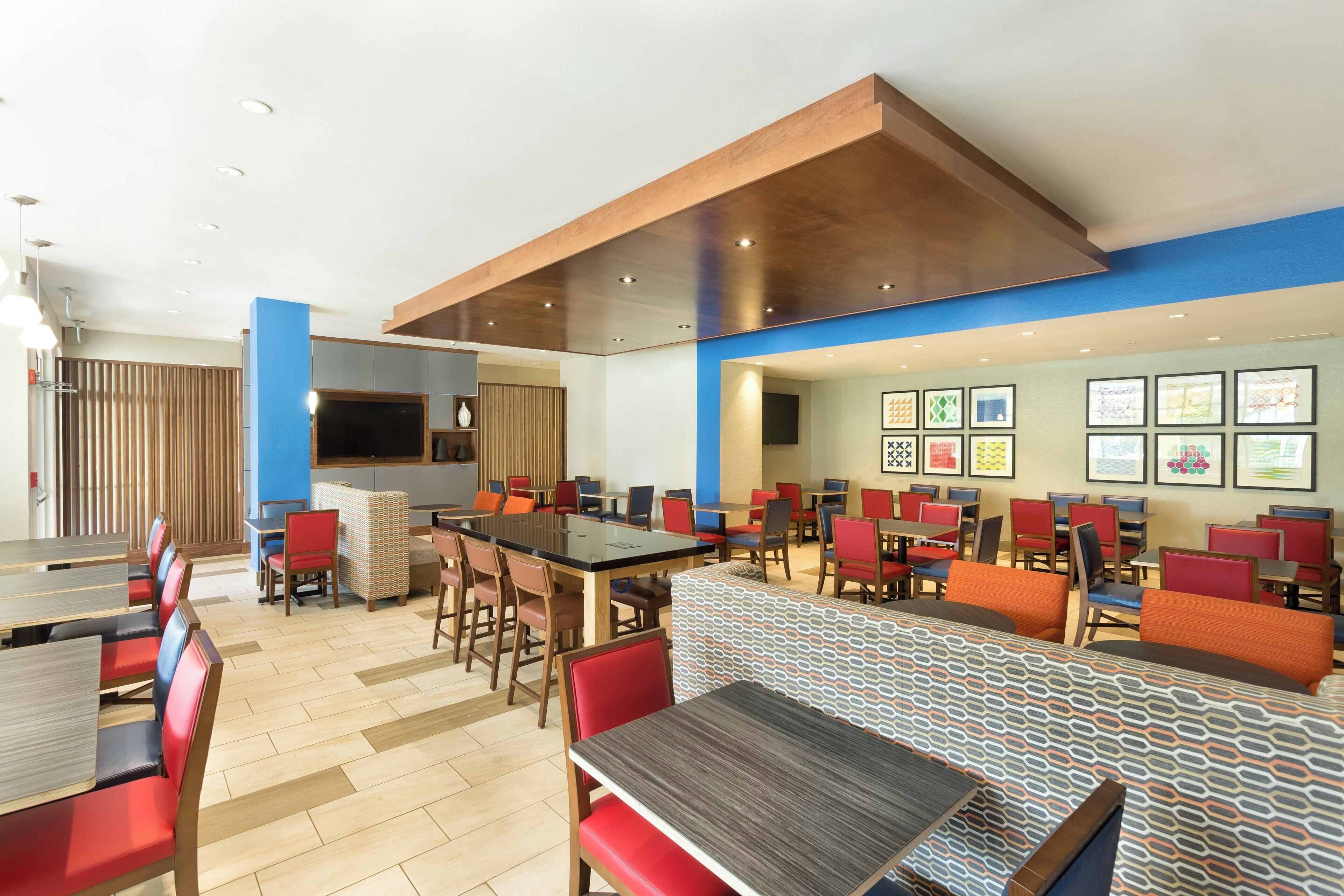 Photo - Holiday Inn Express & Suites S Lake Buena Vista by IHG