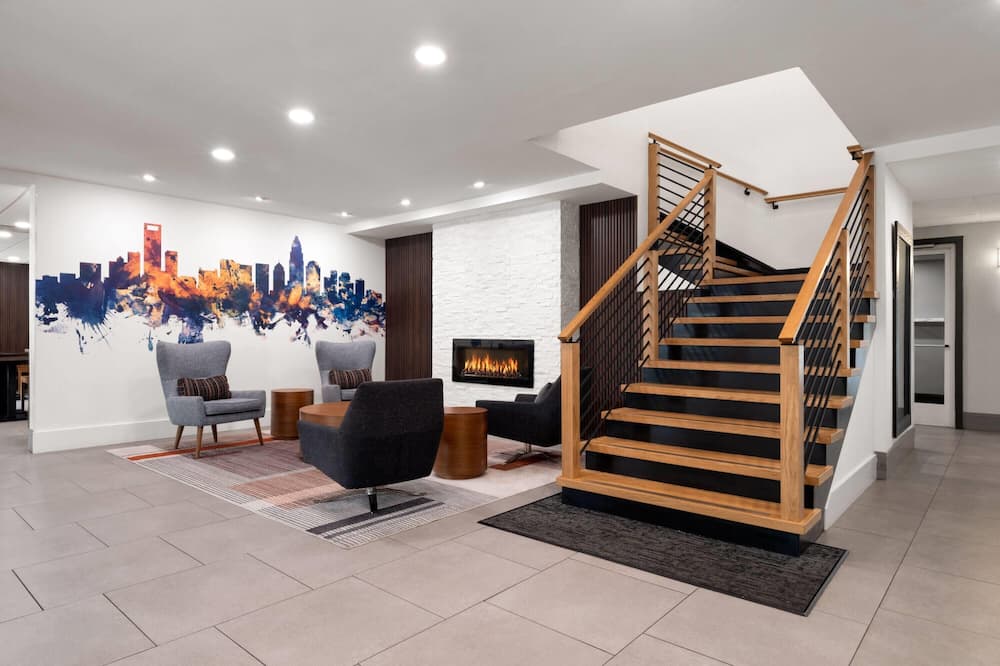 Wingate by Wyndham Matthews/Charlotte