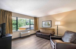 Desk, iron/ironing board, free WiFi, bed sheets