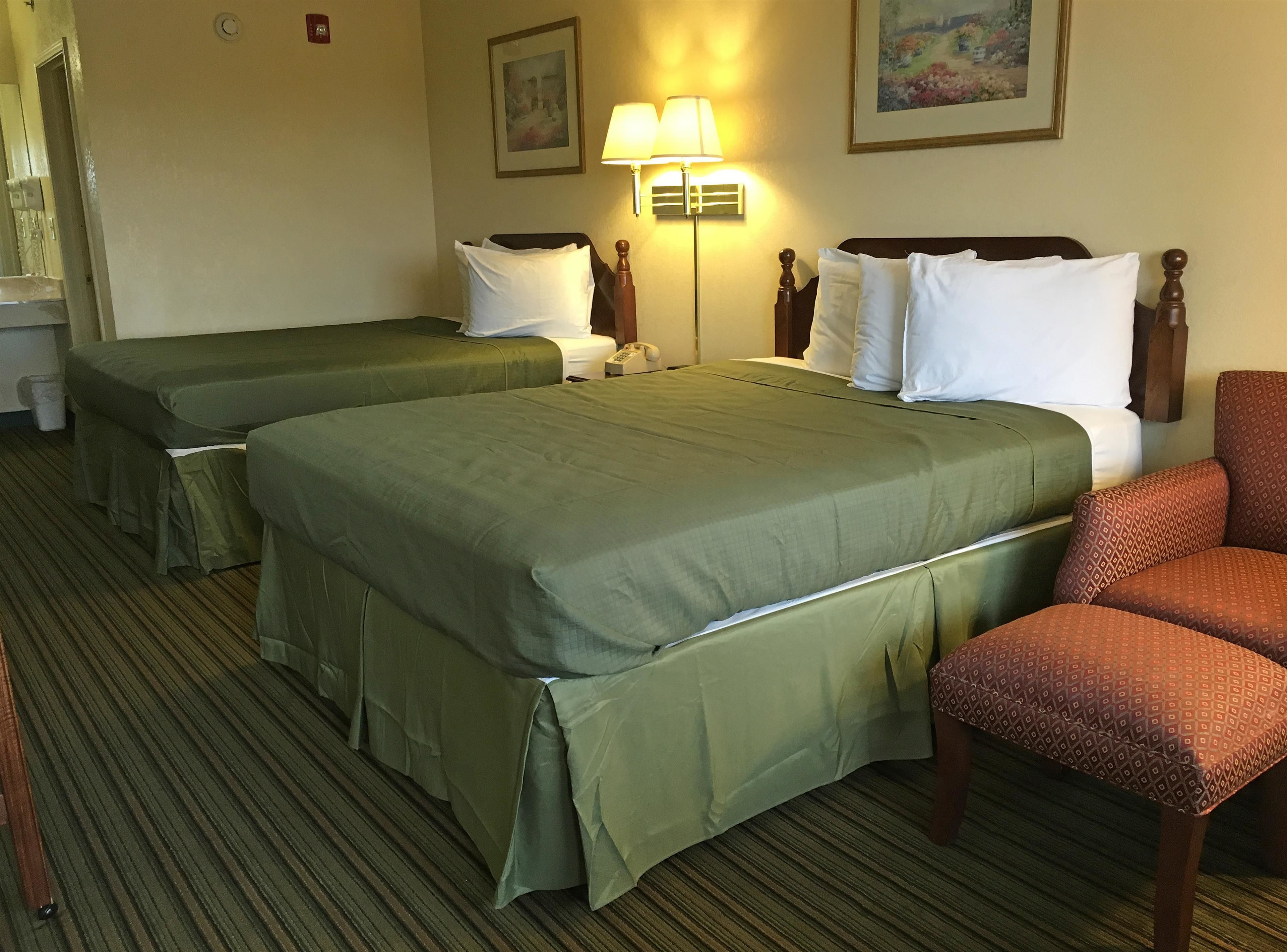 Wifi gratis, ropa de cama y despertador 