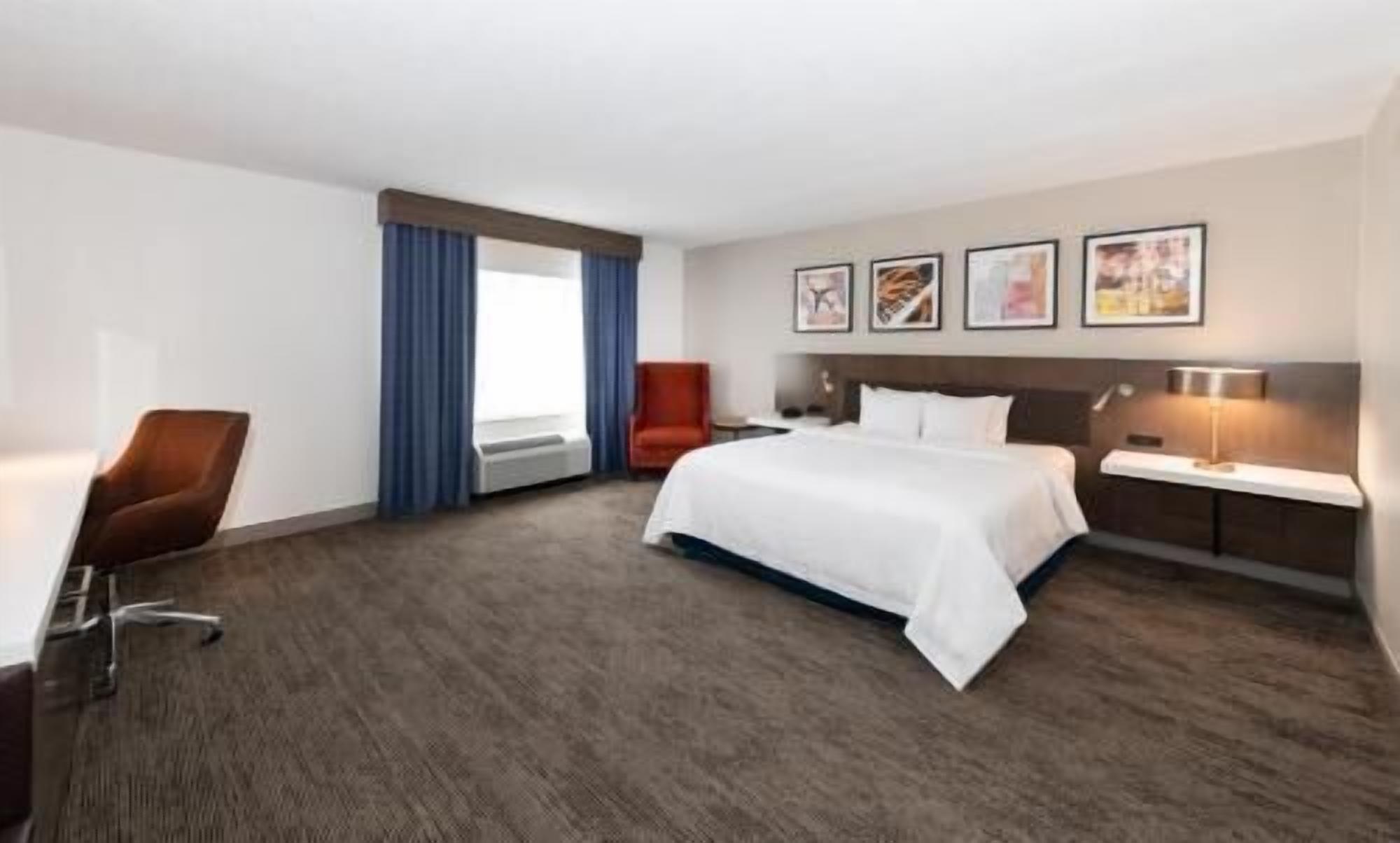 Premium bedding, down duvets, pillow-top beds, desk