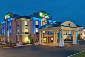 Exterior - Holiday Inn Express & Suites Quakertown - Allentown Area by IHG (Quakertown)