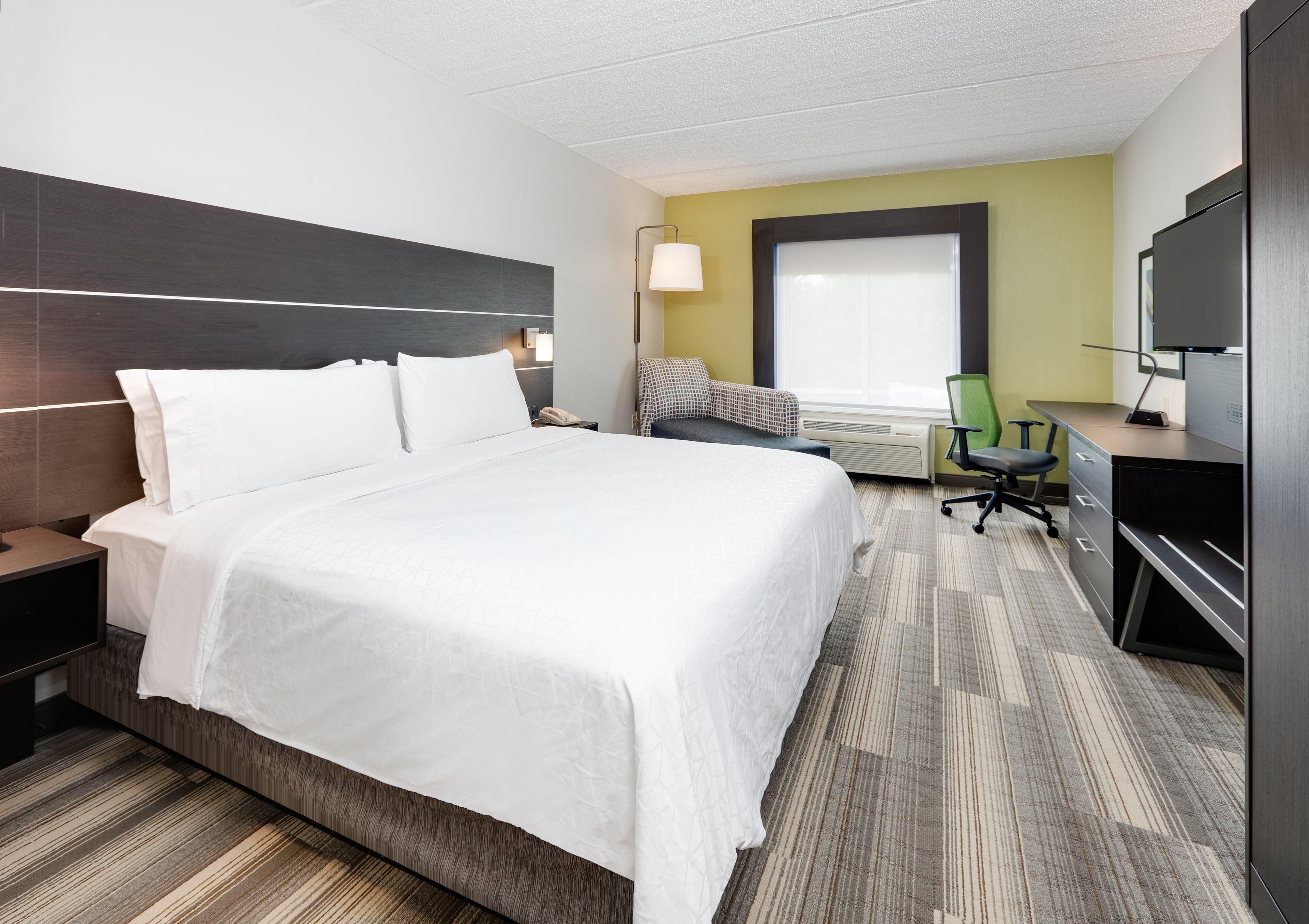 Surmatelas, coffres-forts dans les chambres, bureau, rideaux occultants