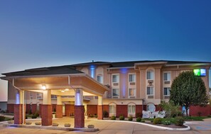 Exterior - Holiday Inn Express Boonville by IHG (Boonville)