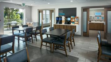 Tägliches inbegriffenes Frühstücksbuffet