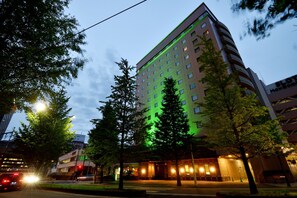 Façade de l’hébergement - soirée/nuit