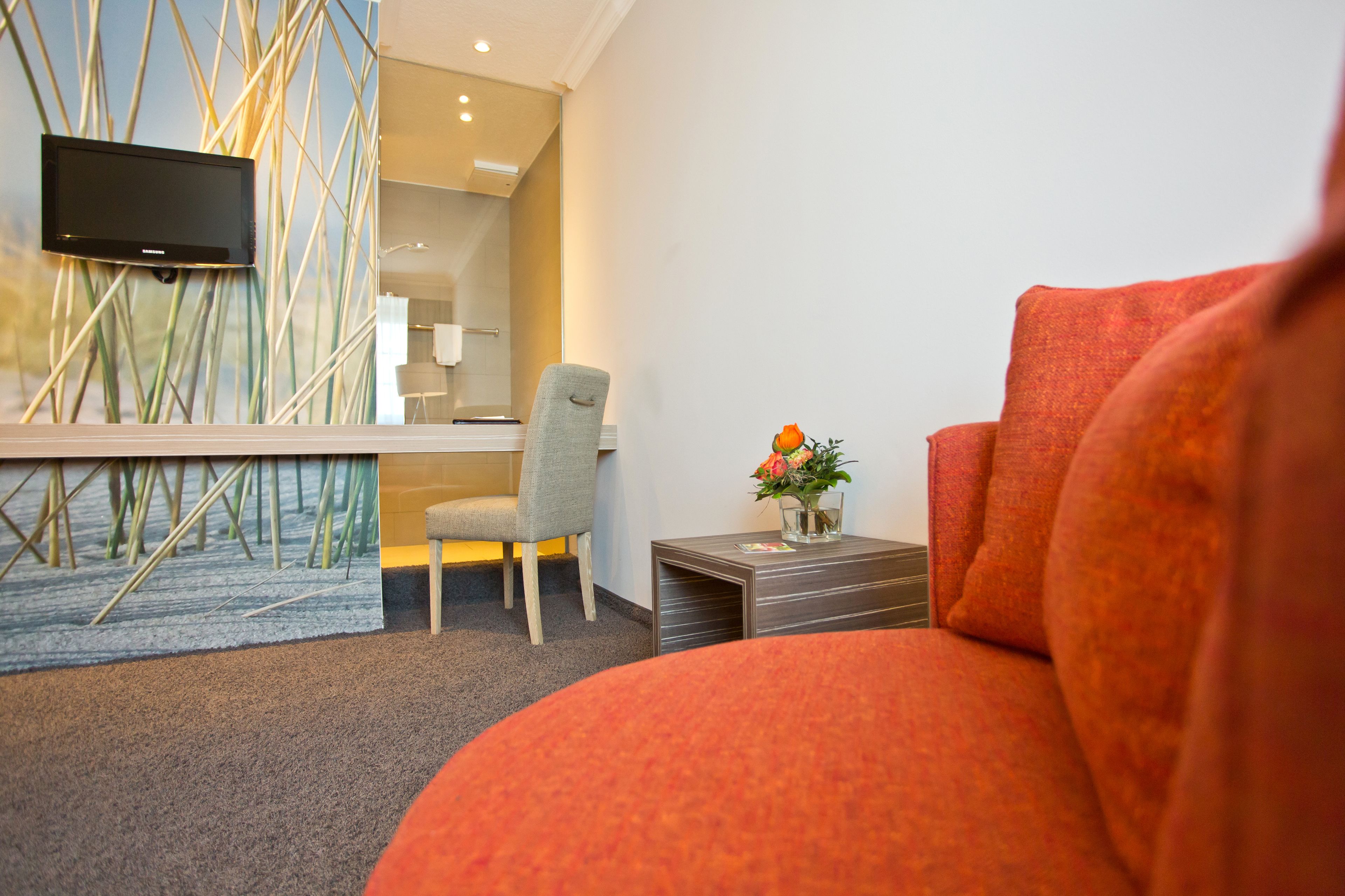 superior double room single use | minibar, in-room safe, desk, blackout curtains