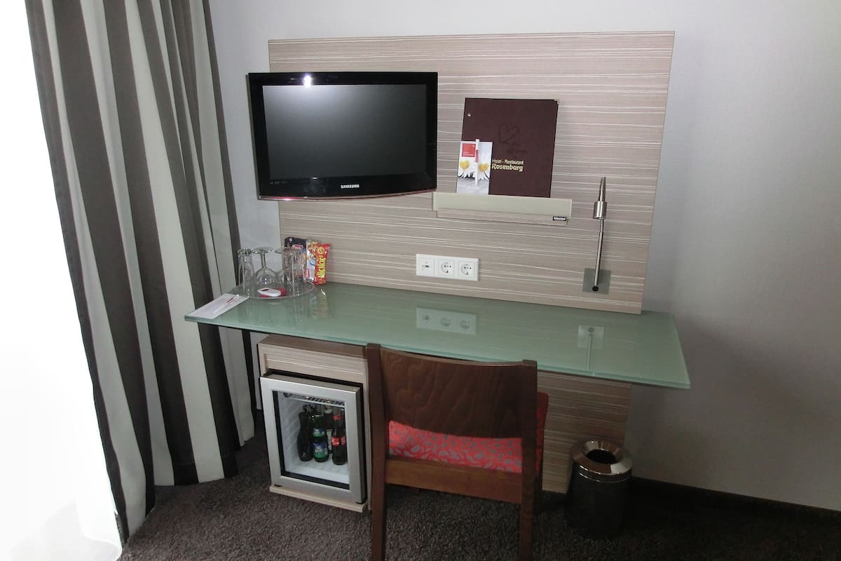 business double room | room amenity