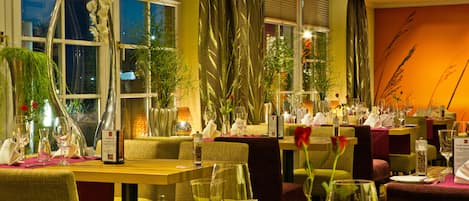 S'hi serveixen sopars