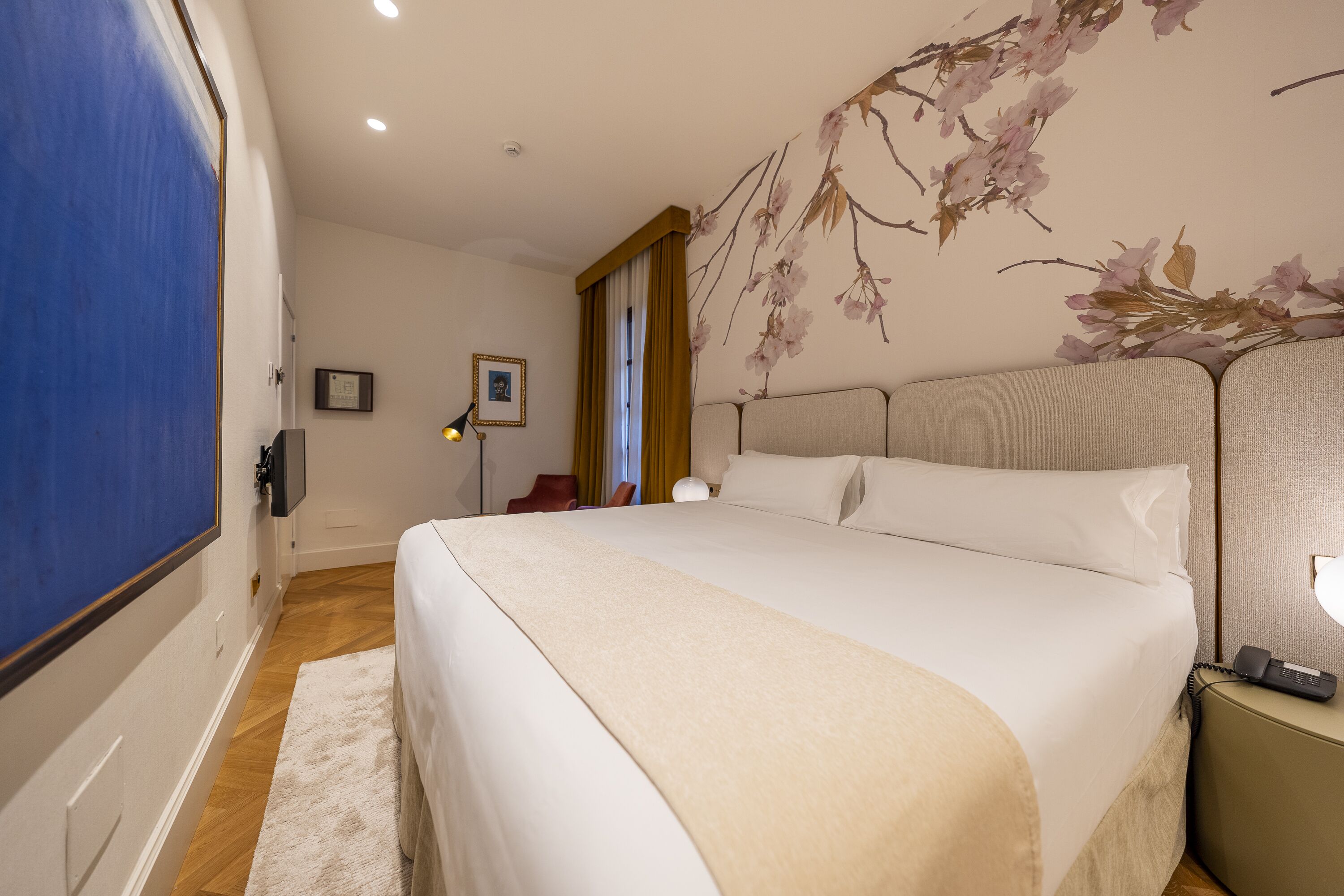 superior double room single use | premium bedding, down duvets, minibar, in-room safe