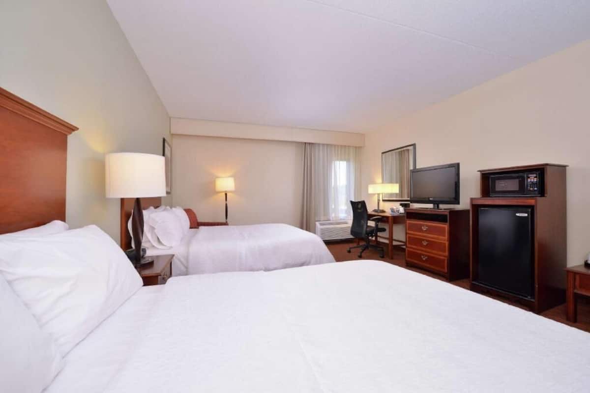 Down duvets, in-room safe, iron/ironing board, free WiFi