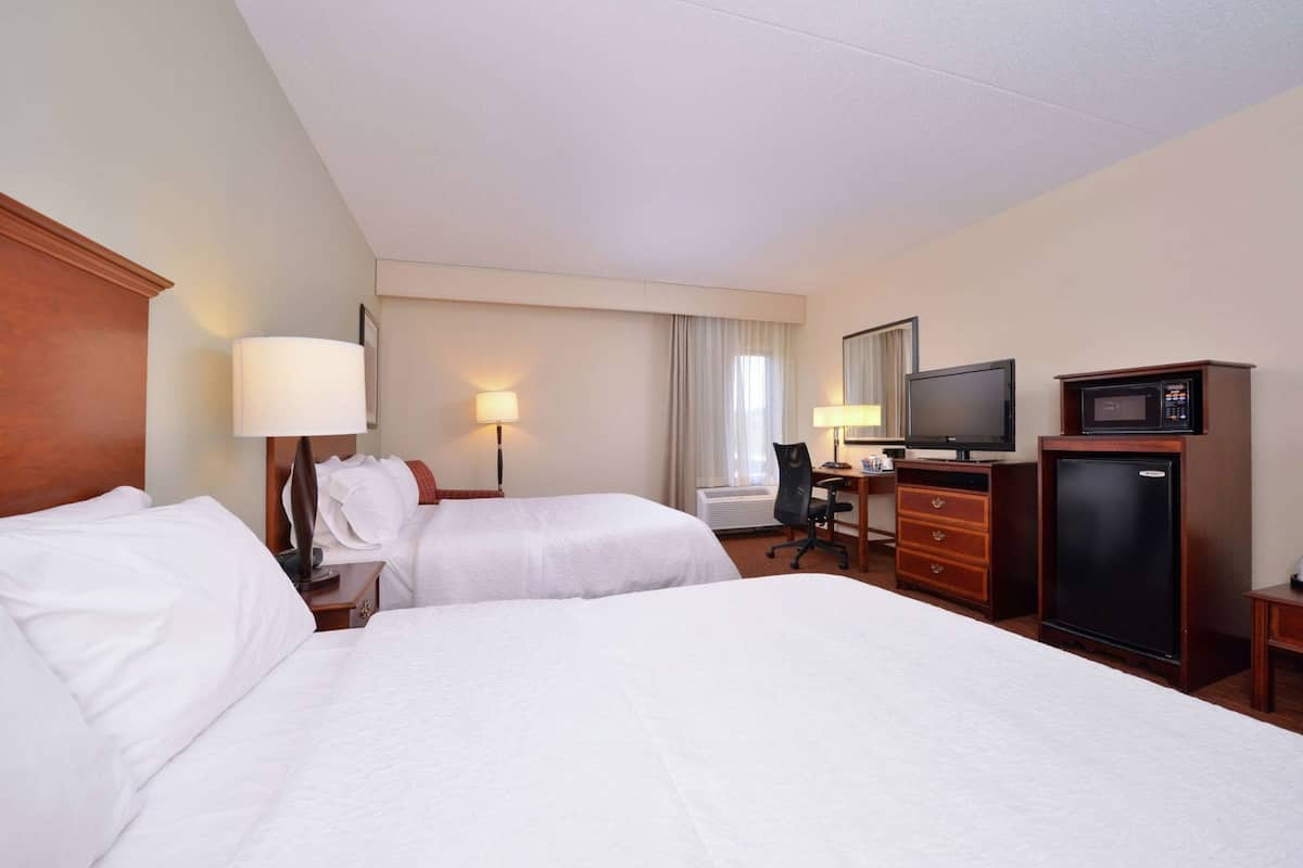 Down duvets, in-room safe, iron/ironing board, free WiFi
