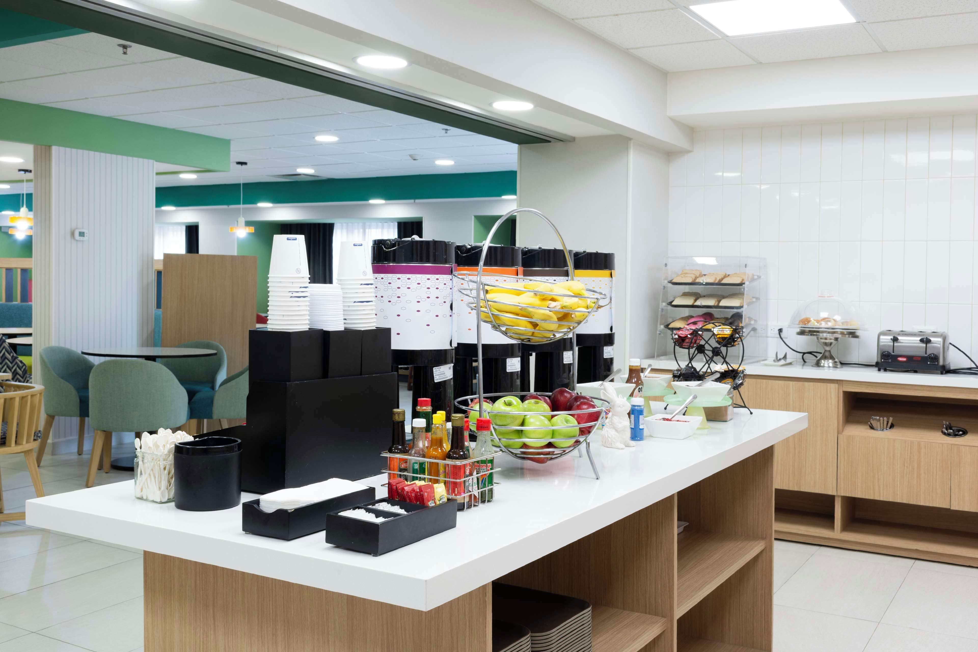 free daily on-the-go breakfast