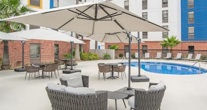 Hampton by Hilton Saltillo