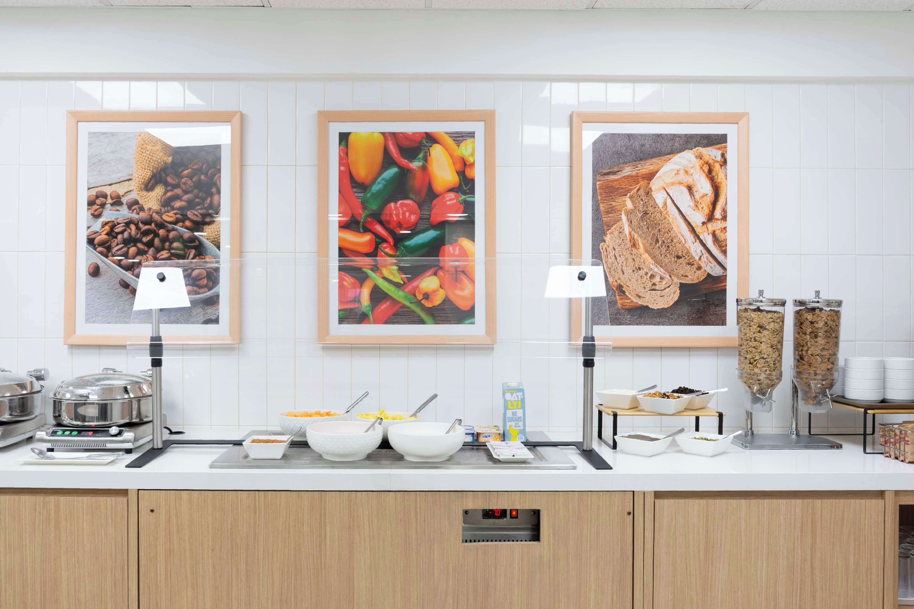 free daily on-the-go breakfast