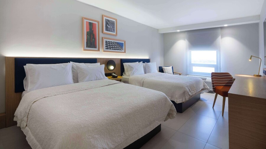 Hampton by Hilton Saltillo