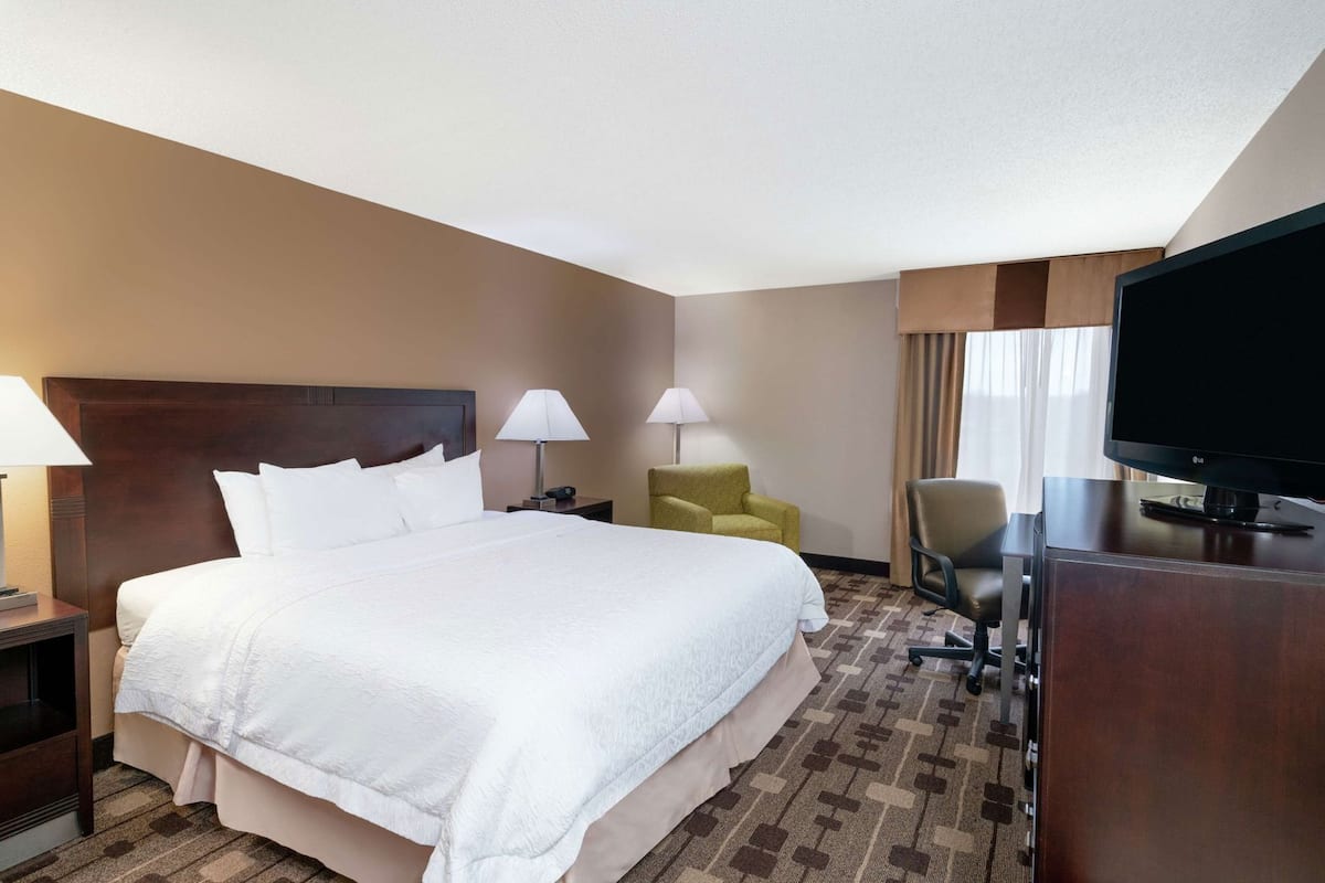 Premium bedding, iron/ironing board, cots/infant beds, free WiFi