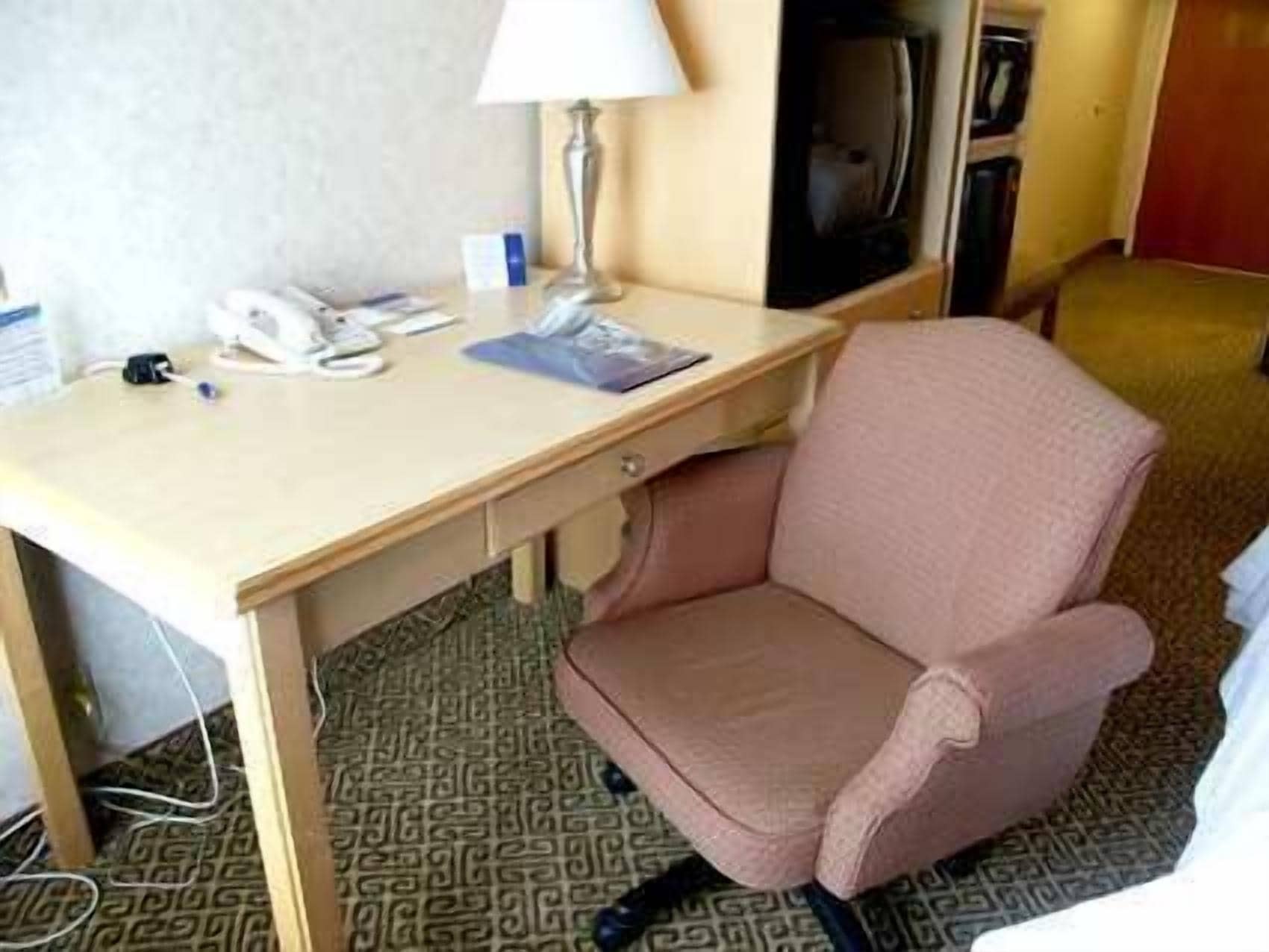 in-room business centre