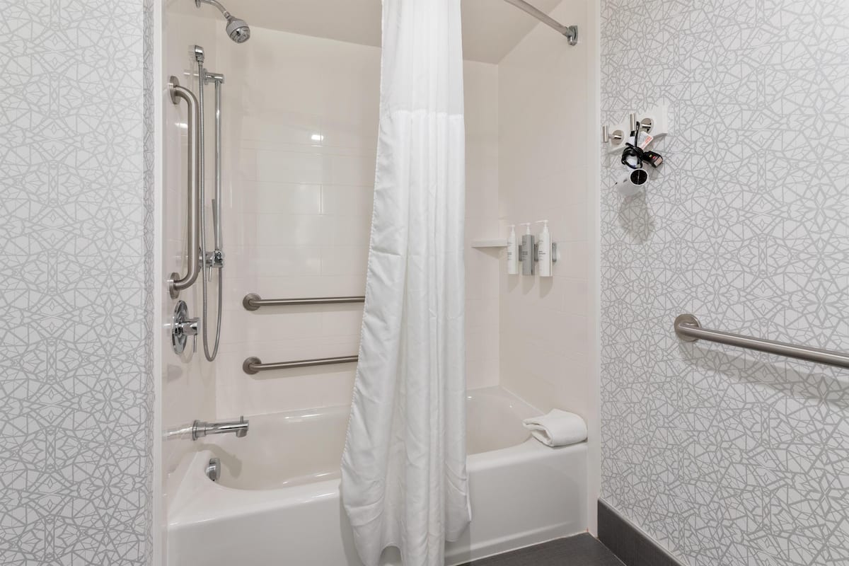 Hair dryer, towels