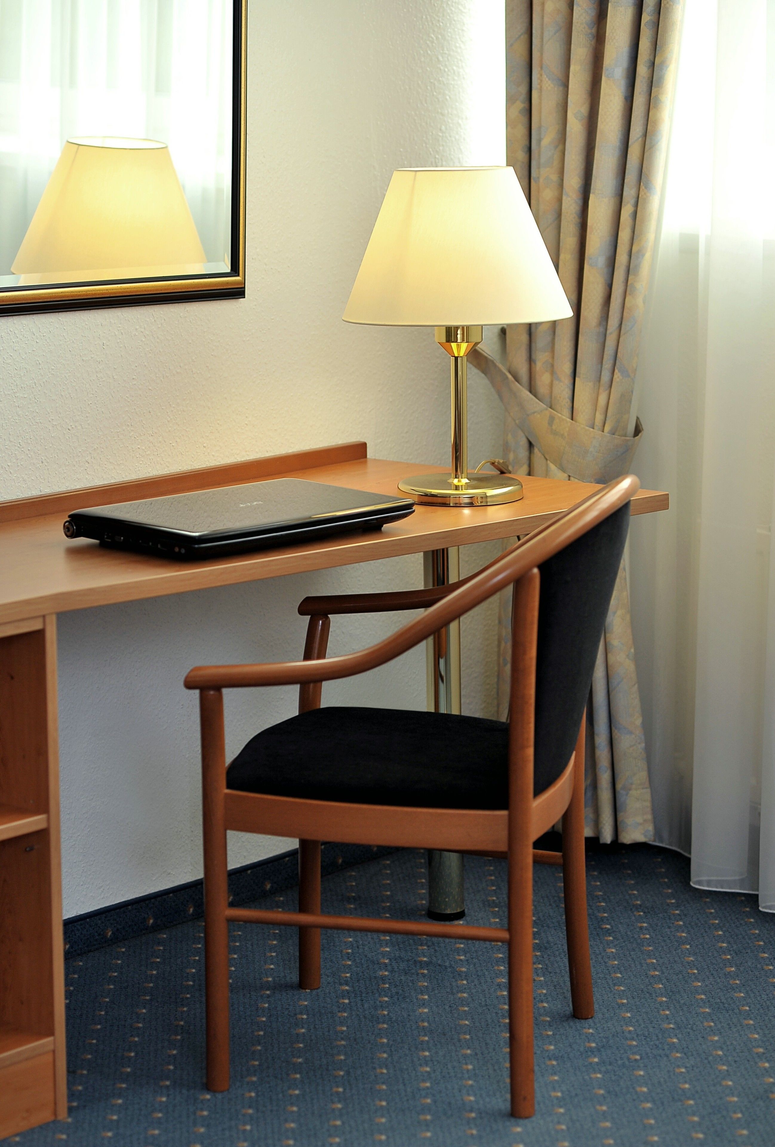 26-inch lcd tv with digital channels, tv