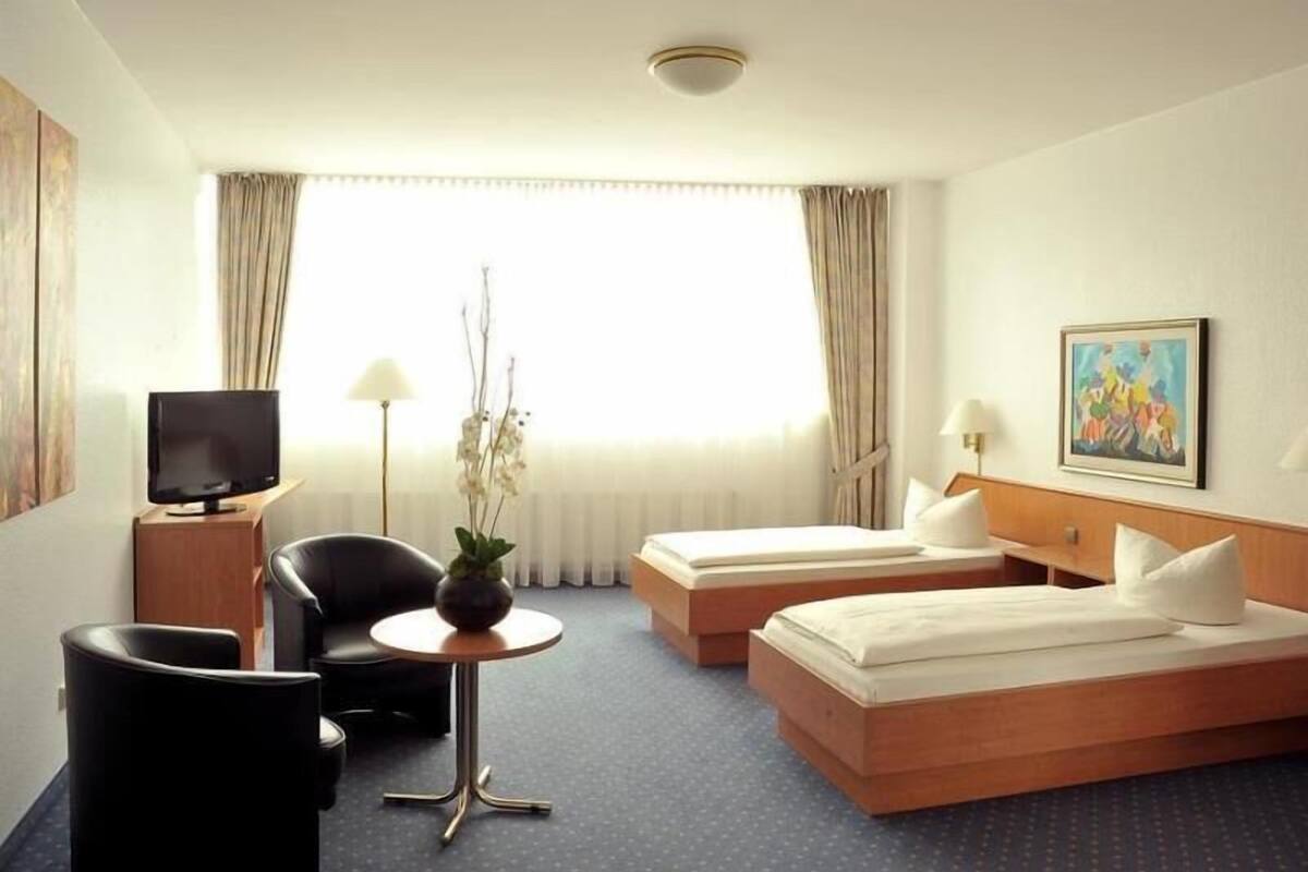 Hypo-allergenic bedding available, desk, blackout drapes, soundproofing