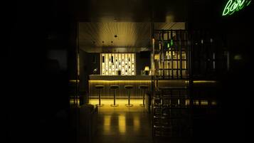 Bar (en el alojamiento)