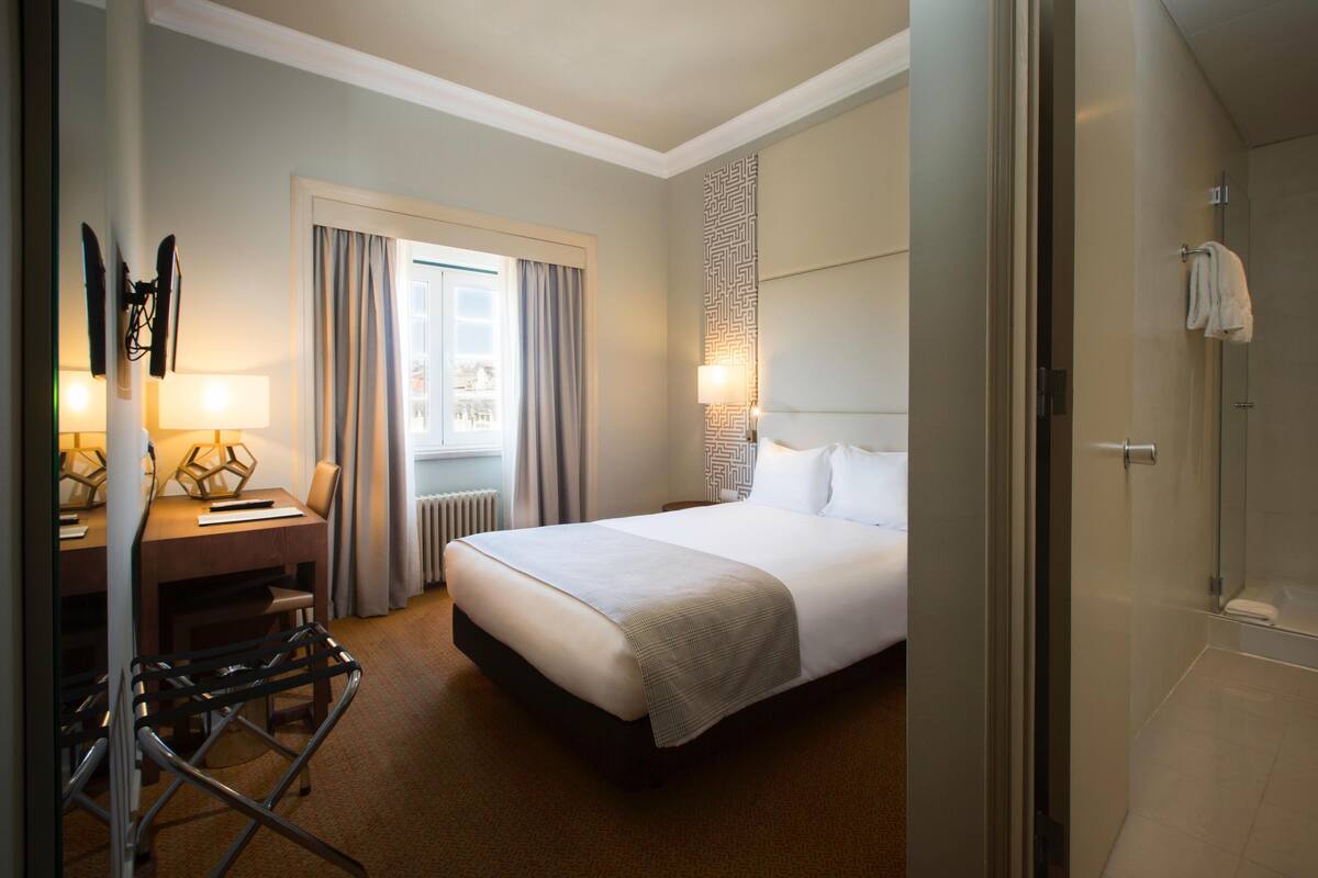 Premium bedding, Select Comfort beds, minibar, in-room safe
