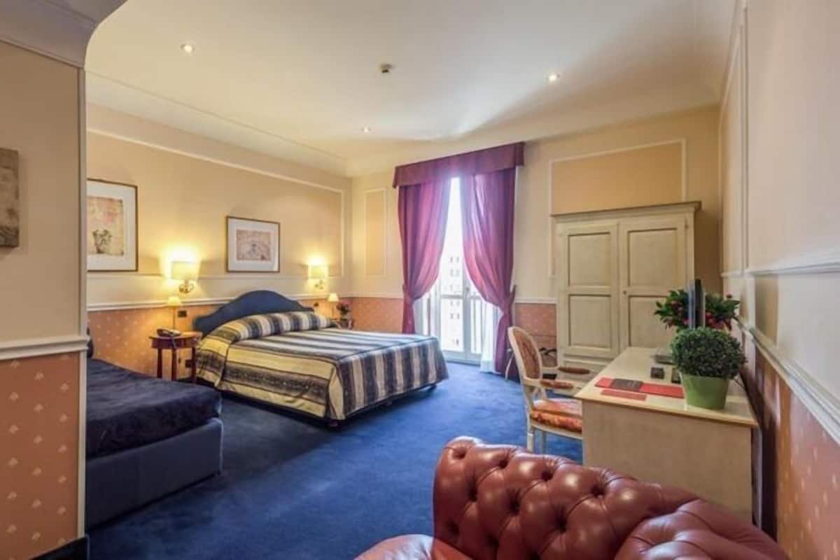 1 bedroom, premium bedding, minibar, in-room safe