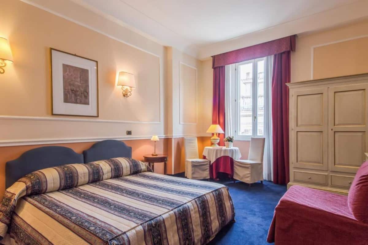 1 bedroom, premium bedding, minibar, in-room safe