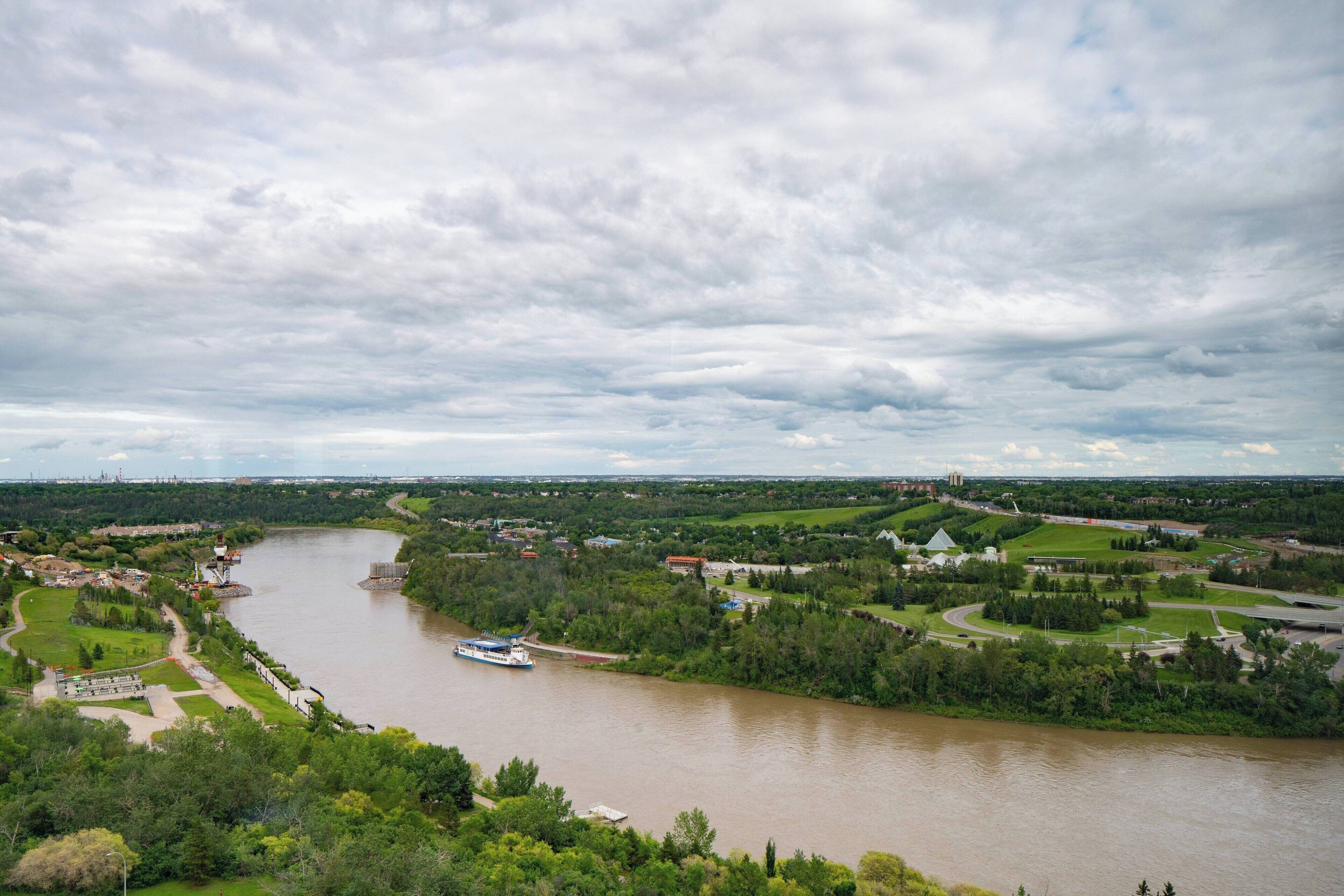 Photo - Courtyard by Marriott Edmonton Downtown