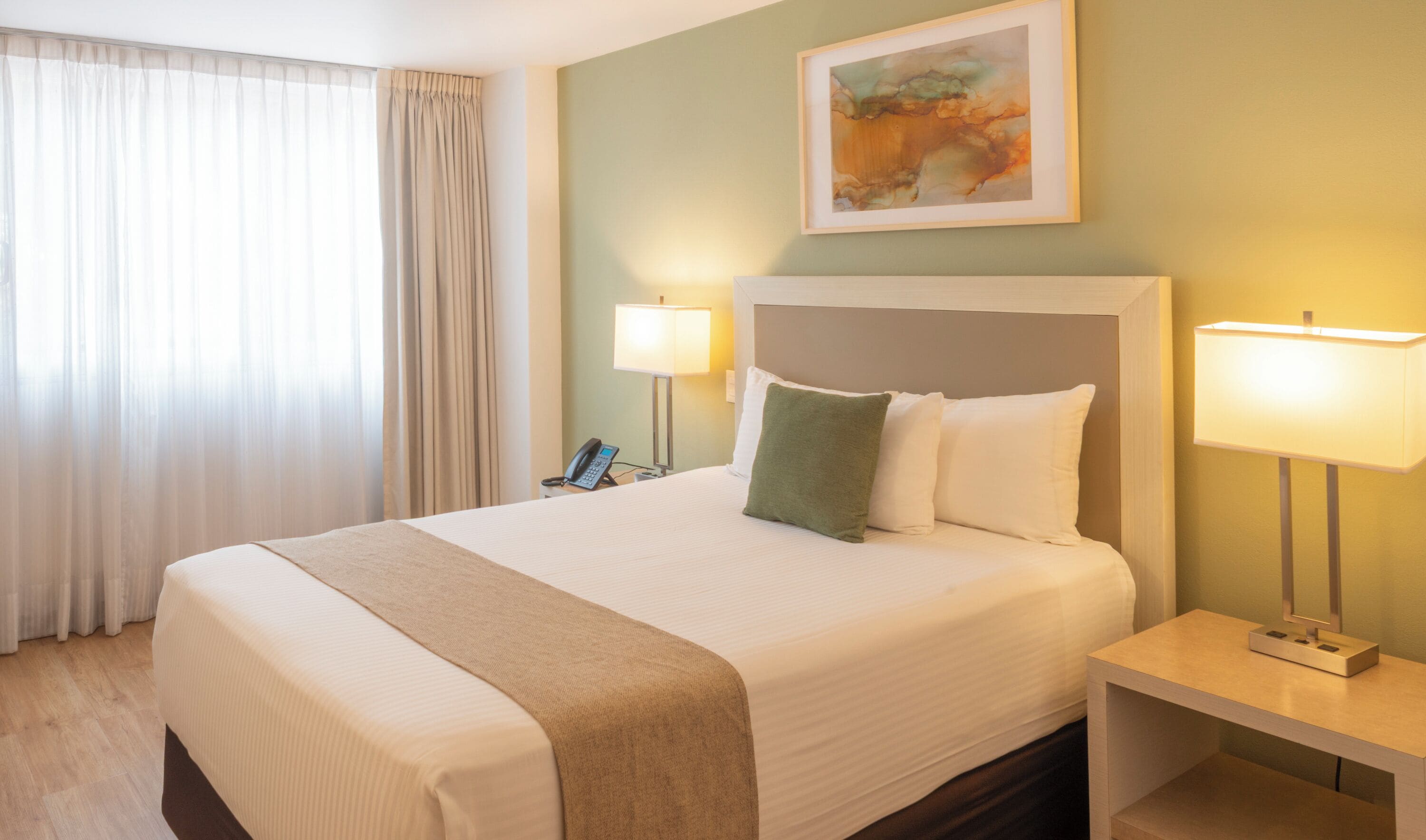 Standard Room, 1 Double Bed | In-room safe, desk, laptop workspace, blackout drapes