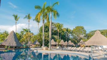 Outdoor pool, sun loungers