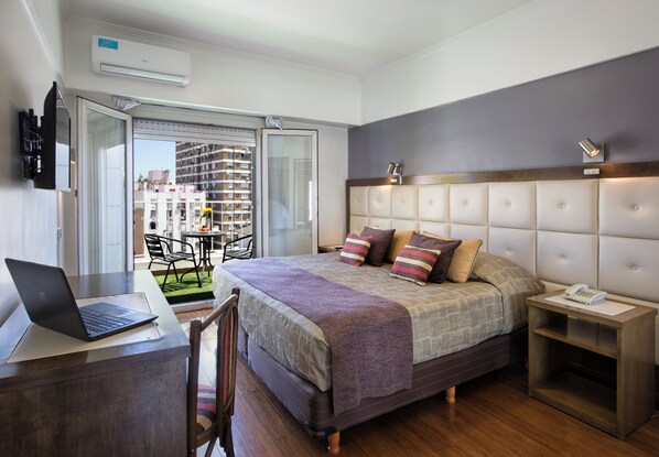 Luxury Studio Suite | Premium bedding, minibar, in-room safe, desk - Hotel Impala (Buenos Aires)