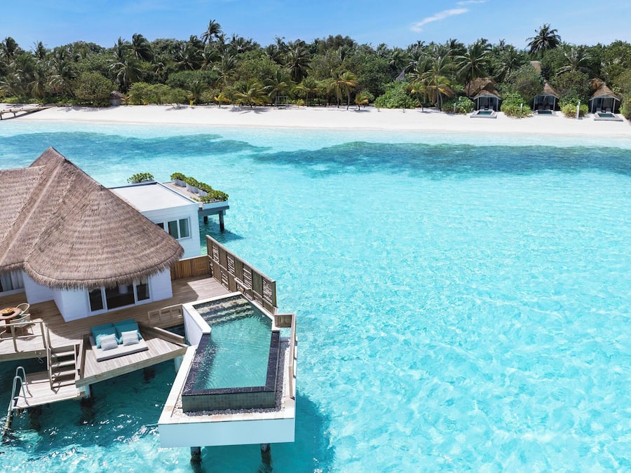 1 غرفة نوم وأغطية فراش متميزة وميني بار وخزنة داخل الغرفة