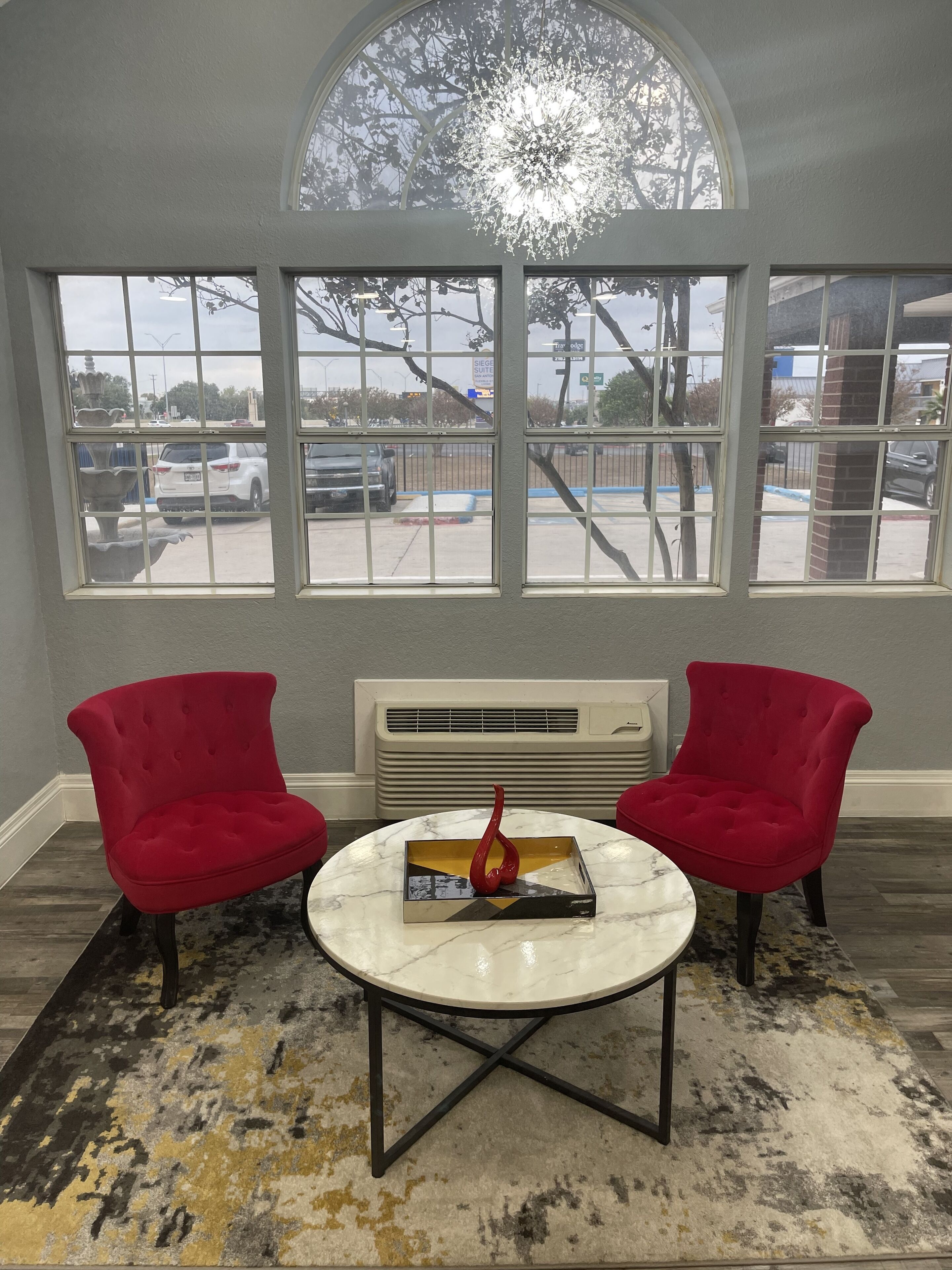 Photo - Super 8 by Wyndham San Antonio Downtown NE