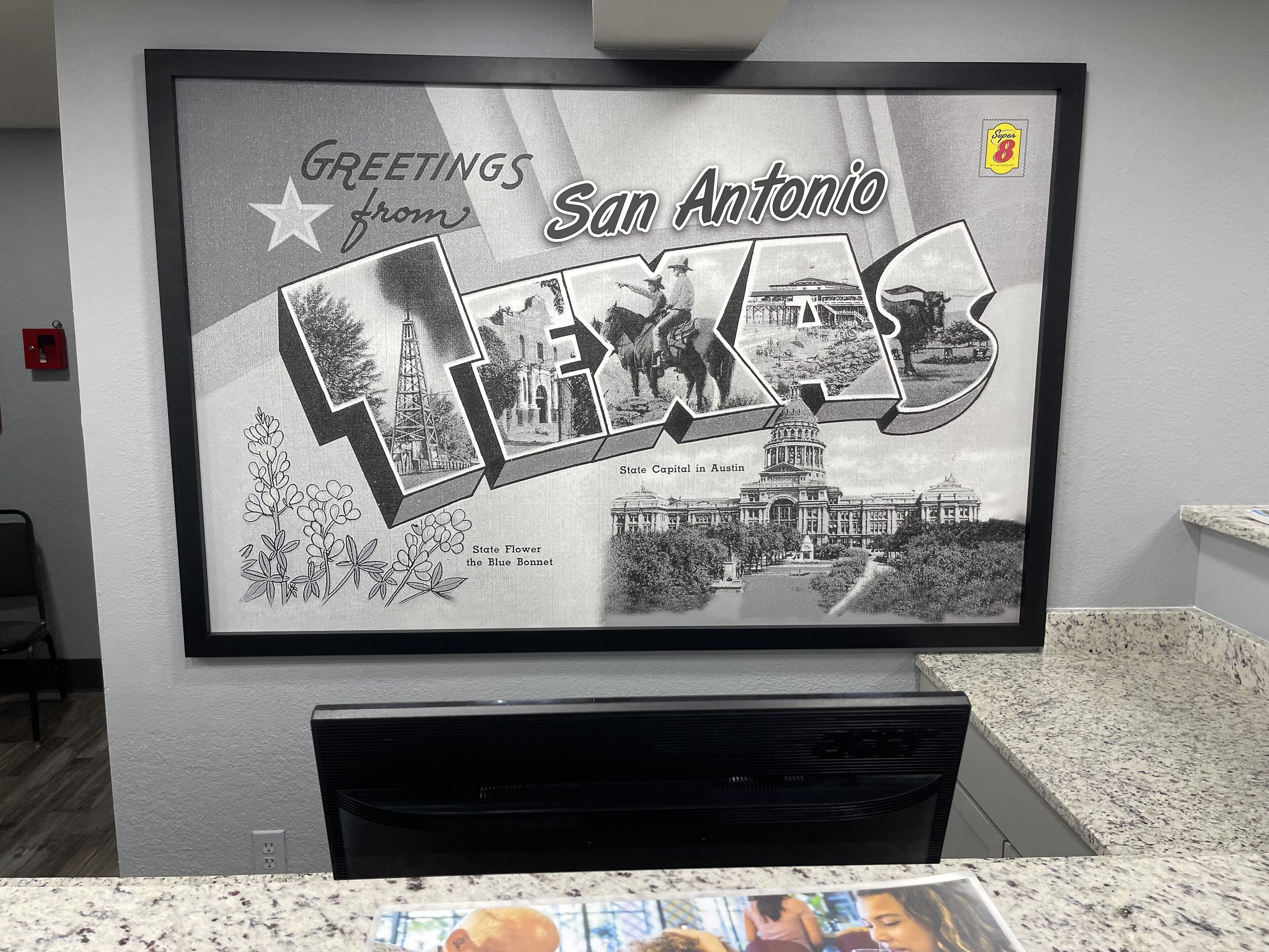 Photo - Super 8 by Wyndham San Antonio Downtown NE