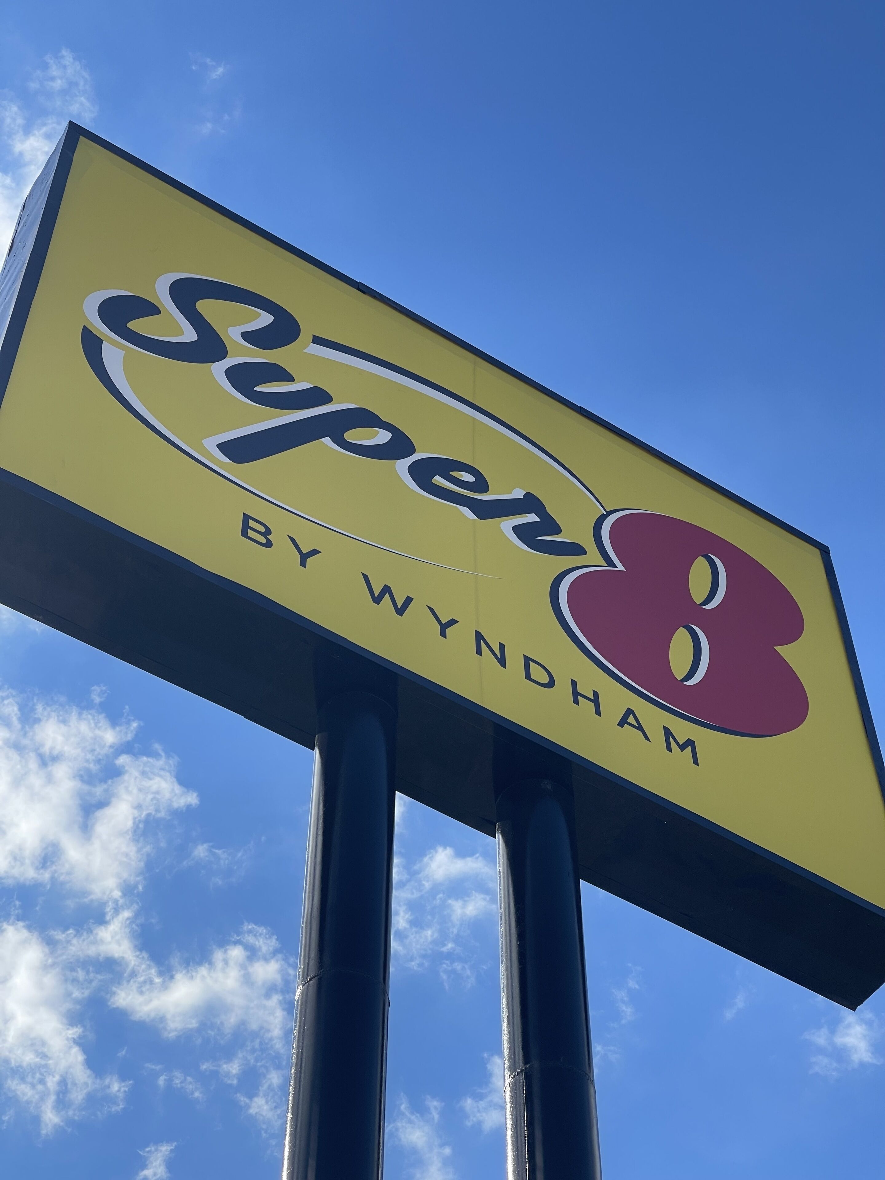 Photo - Super 8 by Wyndham San Antonio Downtown NE