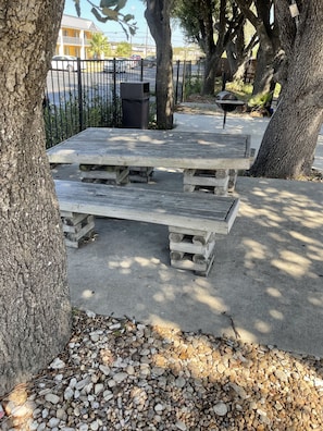 BBQ/picnic area