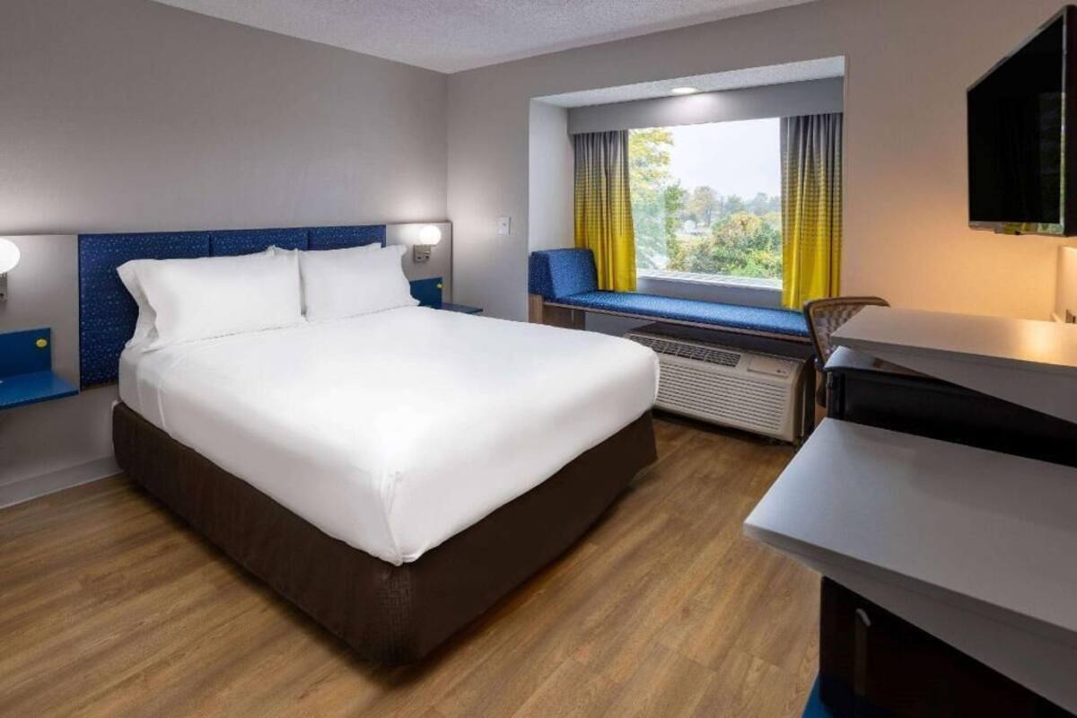 In-room safe, desk, blackout drapes, iron/ironing board