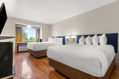 Microtel Inn & Suites by Wyndham Salisbury