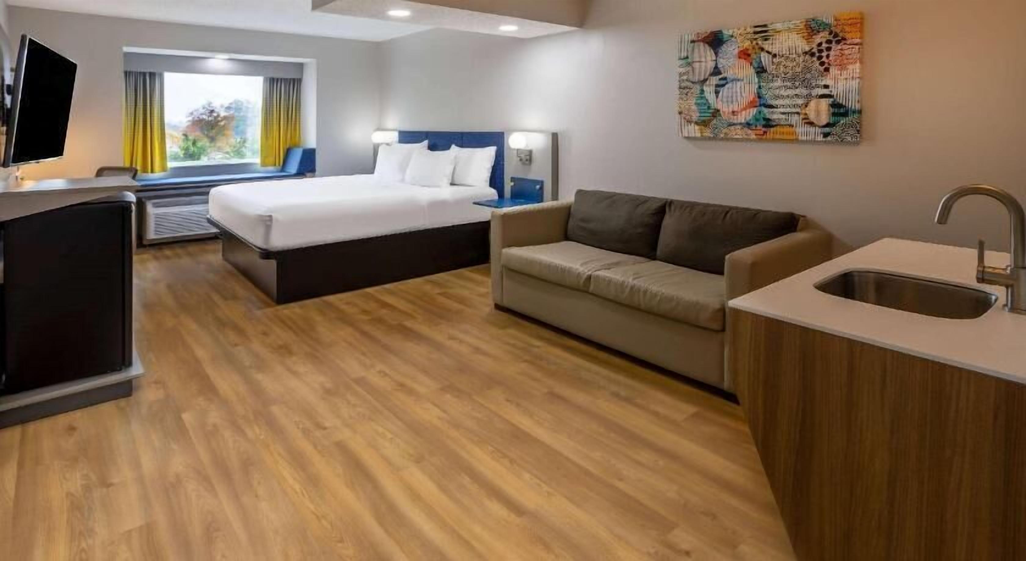 In-room safe, desk, blackout drapes, iron/ironing board