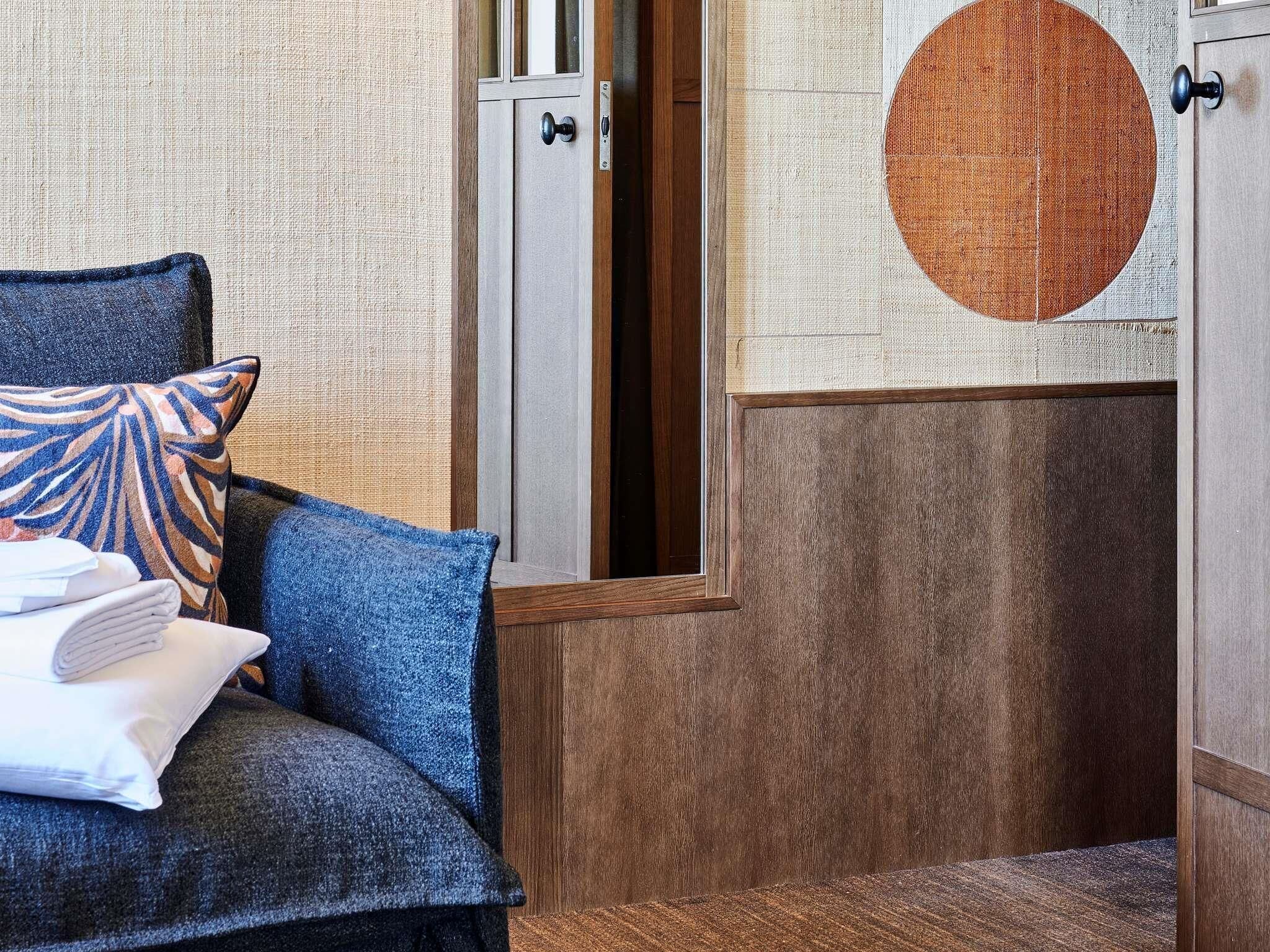 Suite - 1 kingsize-seng med sovesofa - havudsigt | Senge med topmadrasser, pengeskab på værelset, skrivebord