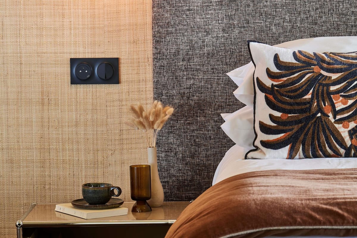 Classic-rum - 1 dubbelsäng | Bäddmadrasser, värdeförvaringsskåp på rummet och skrivbord