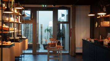 Daily buffet breakfast (EUR 20 per person)
