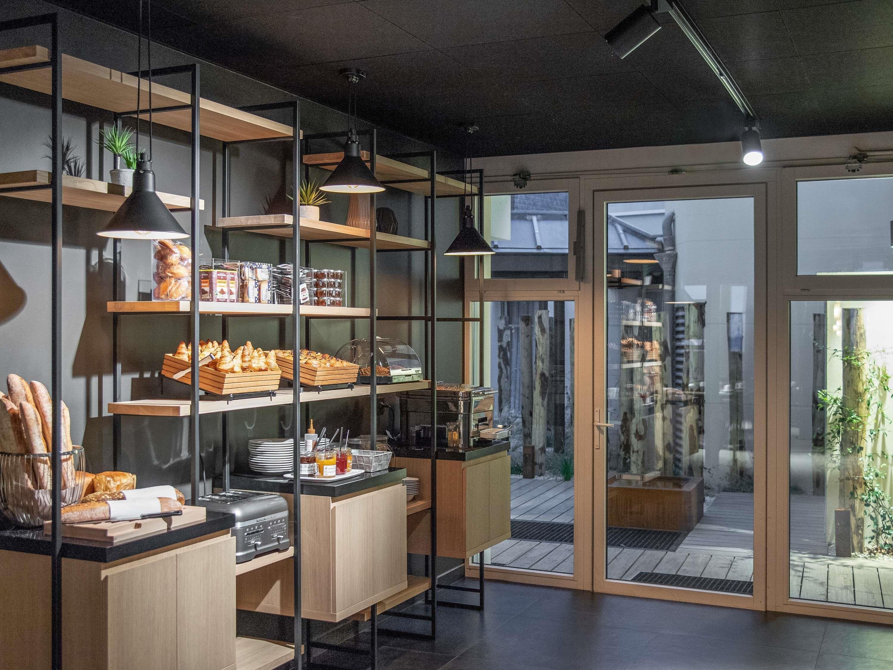 Tägliches Frühstücksbuffet gegen Gebühr