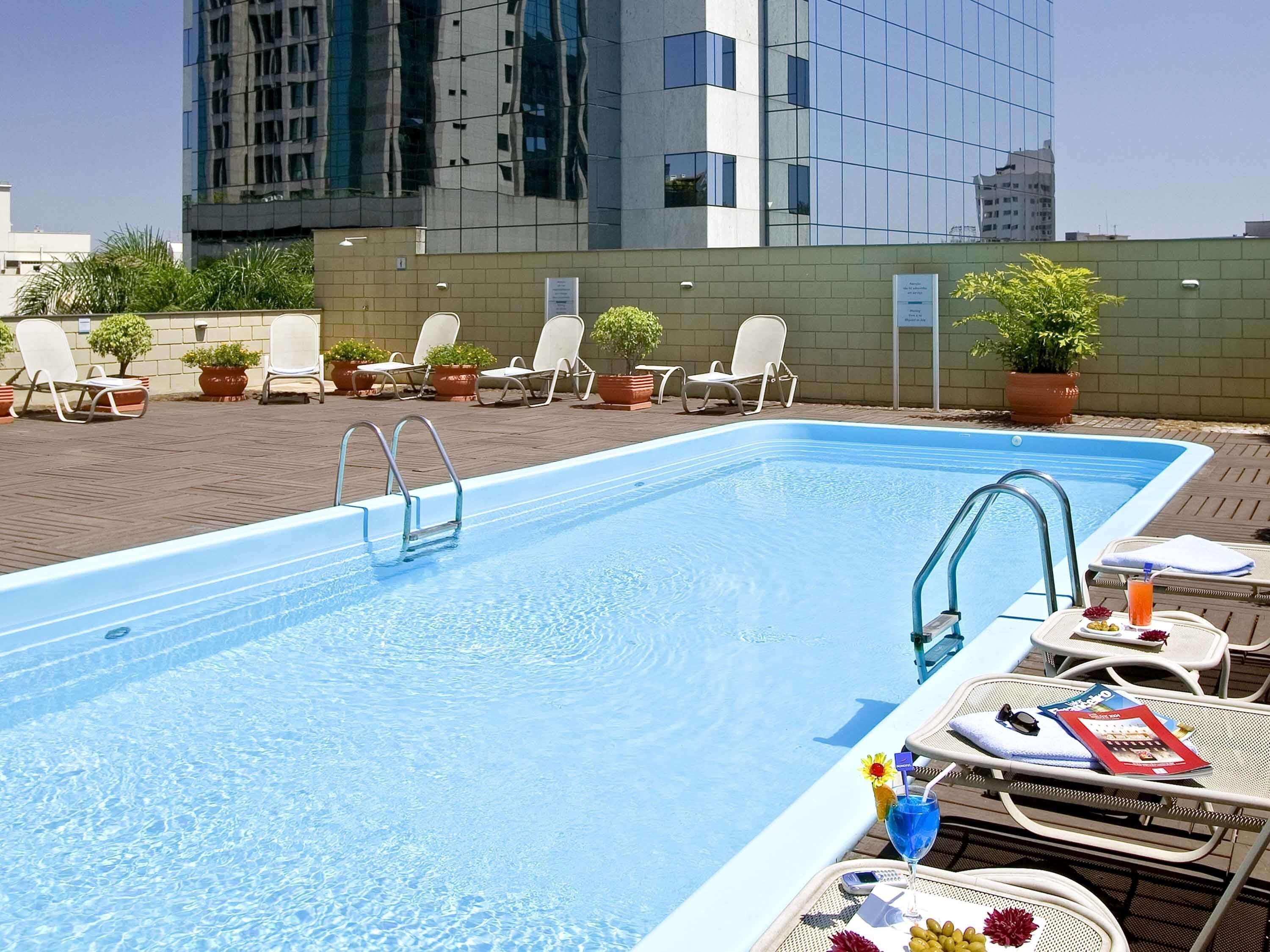 Outdoor pool, pool loungers