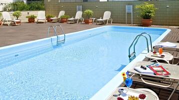 Outdoor pool, pool loungers